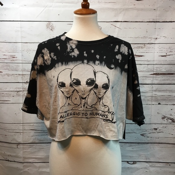 Tops - Alien Crop Top Tie dye T-Shirt